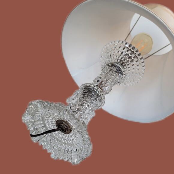 Vintage 1940s Clear Glass Hobnail Column Vanity Lamp with Beige Bell Shade - Picture 4 of 5
